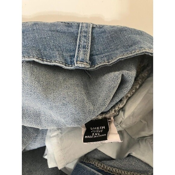 SHEIN 1XL Women’s Denim Jean Shorts Bundle Lot of 3 - Picture 8 of 10